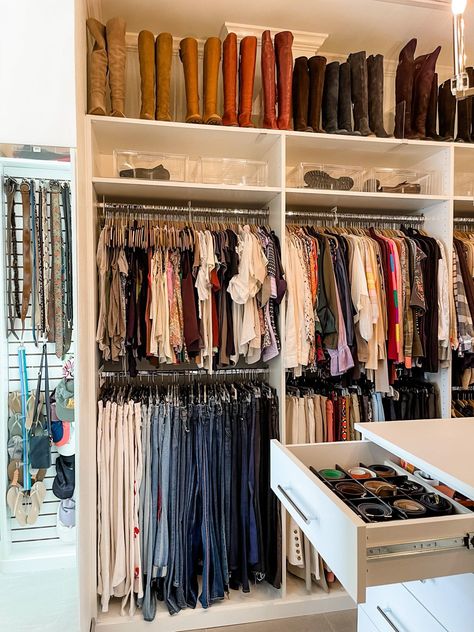 Wood Closets Ideas, Organized Closets Walk In, Maximum Storage Closet, Luxury Reach In Closet, How To Organize A Large Walk In Closet, Large Closet Storage Ideas, Big Organized Closet, Diy Built In Armoire Closet, Mediterranean Closet Design