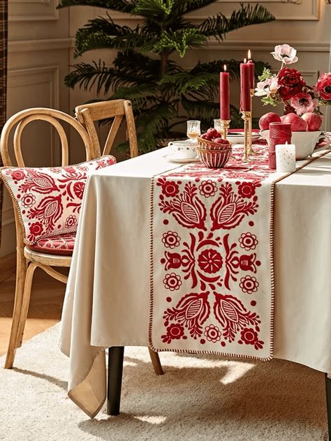 Holiday Tablecloths, Bantal Sofa, Christmas Runner, Embroidery Cotton, Wedding Table Decor, Christmas Table Cloth, Christmas Table Runner, Christmas Table Settings, Christmas Red