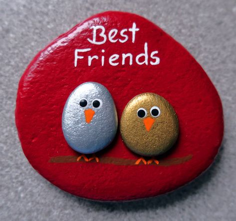 Best Friends Gift | Special gift. I love rocks and these two… | Flickr Friends Painted Rocks, Garden Rocks, Friend Painting, Rock Gifts, Painted Rocks Kids, Painting Ideas Easy, Happy Stones, Rock Painting Ideas Easy, Rock Painting Patterns