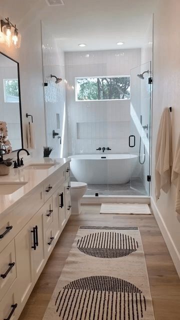 13 Neat Master Bath Wet Room Ideas For You - Drop By My Home Master Bath Wet Room, Bath Wet Room, Narrow Bathroom Layout, Wet Room Ideas, Small Wet Room, Master Bath Layout, Small Master Bath, Wet Room Bathroom, Full Bathroom Remodel