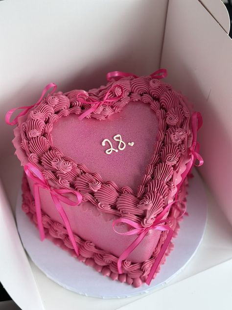 28 Birthday Theme, 22 Bday Cake, Happy B Day To Me, Pink Heart Cake, 29th Birthday Cakes, 28th Birthday Cake, 26 Birthday Cake, 24th Birthday Cake, Heart Birthday Cake