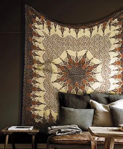 Mandala Intricate, Indie Tapestry, Cute Dorm Ideas, Tapestry Crafts, Indian Tapestry, Mandala Wall Hanging, Beach Bedding, Cute Dorm Rooms, Mandala Tapestry