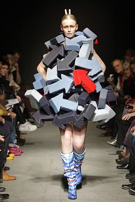 Spotted: Futuristic, Artsy and Extremely Bizarre Fashion | ChapterLilaRia Arrow Dress, Strange Fashion, Sculptural Fashion, Crazy Fashion, 3d Studio, Funny Fashion, Fashion Fail, Weird Fashion, Creation Couture