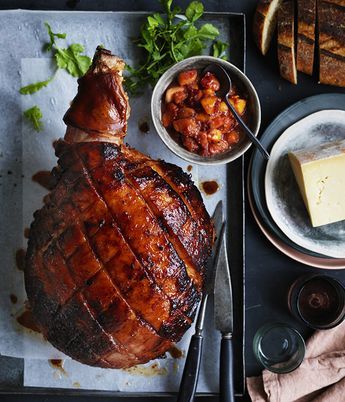 Peach and bourbon-glazed ham with fresh peach relish :: Gourmet Traveller Ham Glaze Recipes, Peach Relish, Christmas Ham Recipes, Gourmet Christmas, Relish Recipe, Ham Glaze Recipe, Honey Baked, Honey Baked Ham, Christmas Ham