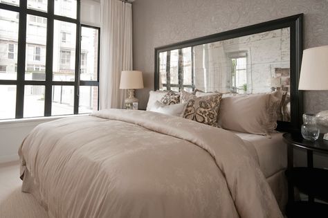 20 Stunning Mirrored Headboard Designs Master Headboard, Mirror Headboard, Transitional Bedroom, Headboard Ideas, White Headboard, Casa Vintage, Diy Headboards, Headboard Designs, Trendy Bedroom