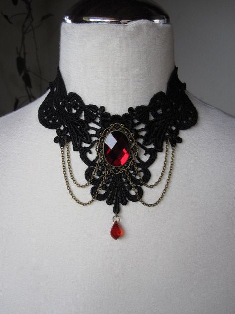 Red Victorian Gothic Burlesque Lace Choker Kalung Choker, Gothic Jewelry Diy, Gothic Burlesque, Black Lace Choker Necklace, Choker Necklace Black, Lace Choker Necklace, Gothic Lace, Vampire Halloween, Goth Accessories