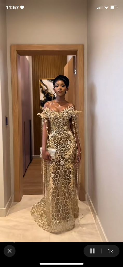 Greece Themed Prom Dress, Elegant Gold Prom Dress, Black Goddess Outfit, Dubai Prom Dress, Md Dresses Beautiful, A Night In Dubai Prom Dresses, White Dress Gold Accessories, Matric Farewell Dresses South Africa, Brown And Gold Prom Dress