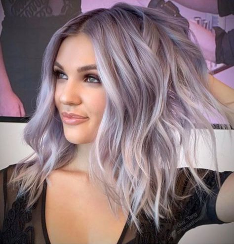 Silver Shag Hair, Purple Lowlights In Light Brown Hair, Silver Purple Hair Balayage, Light Lavender Hair, Cool Toned Hair, Cool Tone Hair Colors, Silver Lavender Hair, Hair Colors For Fall, Hair Dues