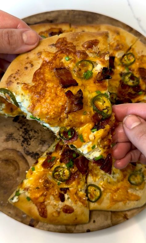 Jalapeño Popper Pizza Jalapeno Popper Pizza, Smoked Jalapeno, Jalapeno Popper, Jalapeno Poppers, Tart, Pizza, Yummy Food, Quick Saves, Pizzas