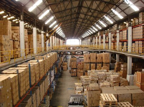 You will need a good warehouse if you have a surplus of products, and if you want to store them until it is time to distribute them. Setting up invent... Warehouse Office, Logam Mulia, Warehouse Design, Industrial Ceiling Fan, Industrial Ceiling, 3d Modelle, Storage Facility, Self Storage, Packers And Movers