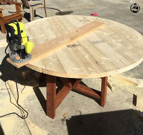 DIY Round Trestle Dining Table - Step 10 Diy Round Dining Table, Dining Table Diy, Dining Table Plans, Round Outdoor Table, Trestle Dining Table, Diy Dining Table, Diy Dining, Trestle Dining Tables, Round Table Top