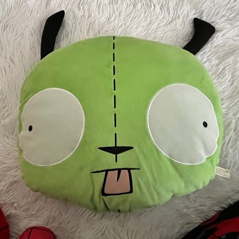 Invader Zim Bedroom, Invader Zim Merch, Gir Plush, Gir Invader Zim, Zim Gir, Scene Room, Invader Zim Characters, Silly Clothes, Scene Queens