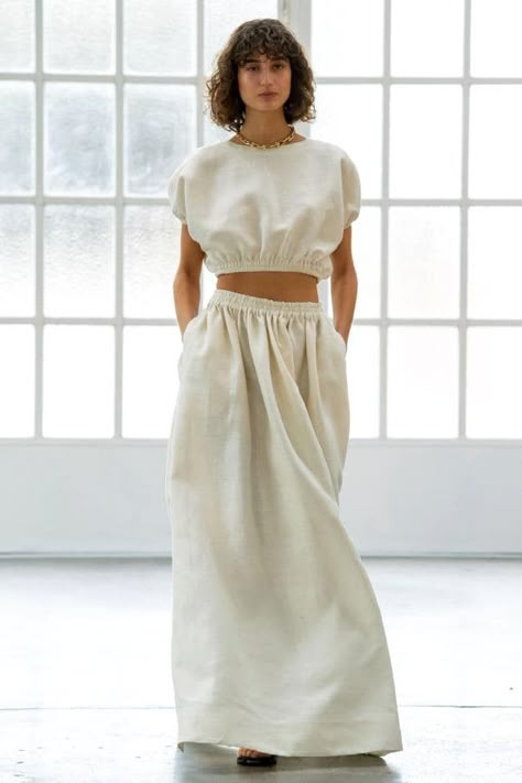 Matteau resort 2020 - Vogue Australia Resort 2020, Vogue Germany, Vogue Australia, Vogue Russia, Mode Inspo, Linen Skirt, 가을 패션, Cotton Skirt, Fashion 2020