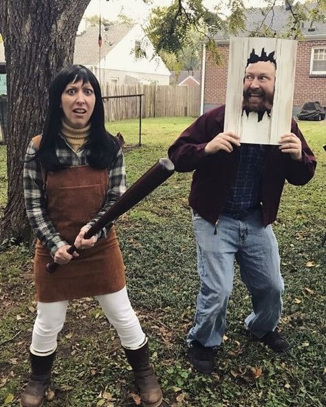 Jack and Wendy from The Shining: 46 Two-Person Halloween Costumes That Are Borderline Genius Movie Couples Costumes, Scary Couples Costumes, Two Person Halloween Costumes, Horror Movie Costumes, Horror Halloween Costumes, Movie Halloween Costumes, Cute Couple Halloween, Halloween Parejas, Best Photo Poses For Couples