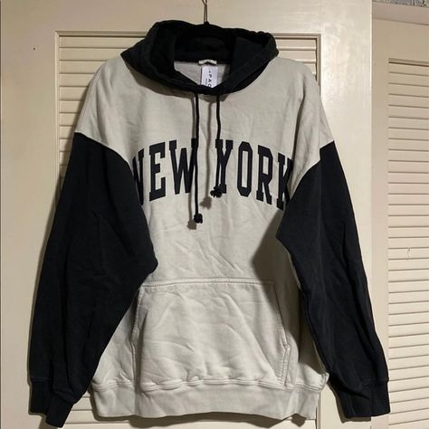 Brandy Melville New York black and white color block Christy hoodie Brandy Hoodies, Brandy Melville Hoodies, Olivia Campbell, Brandy Hoodie, Brandy Melville Sweatshirt, Christy Hoodie, Brandy Melville Hoodie, Color Block Hoodie, New York Sweatshirt