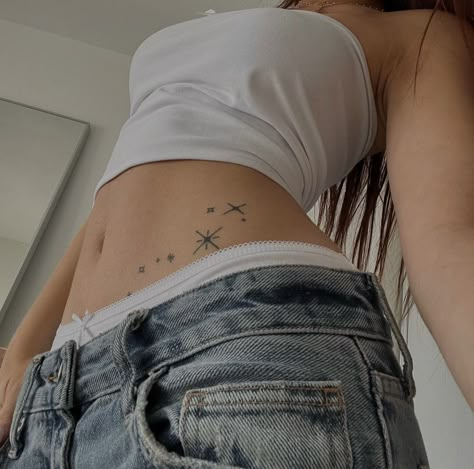 Tatoo Pic, Nightshade Aesthetic, Aesthetic Percy Jackson, Maching Tattoos, Zoe Nightshade, Amazing 3d Tattoos, Small Star Tattoos, Percy Jackson Aesthetic, Waist Tattoos