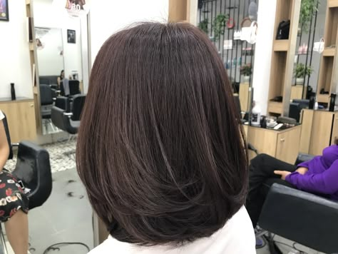 Hairstyle For Nikkah, Pretty Short Hair, Straight Bob Haircut, Mom Haircuts, Hair Job, Hair Color Underneath, Hair Color Light Brown, Haircuts For Wavy Hair, Kids Hair Cuts