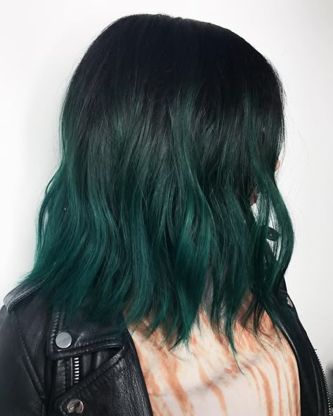 We switched up @getbackjackthecat blue and now she's a witchy Forrest green 🙏🏻🌲#pravanagreen #mermaidhair #unicornhair #rainbowhair… Short Curly Green Hair, Dark Green Balayage, Dark Green Ombre Hair, Green Hair Ombre, Green Ombre Hair, Short Green Hair, Dark Green Hair, Dye My Hair, Hair Inspiration Color