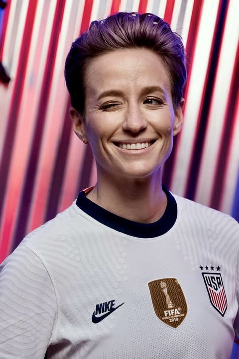 Soccer Hair, Sue Bird, Ashlyn Harris, Uswnt Soccer, Alex Morgan Soccer, Christen Press, Soccer Girl Problems, Nike Kicks, Manchester United Soccer