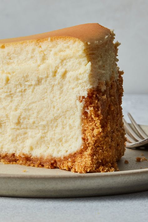 Creamy Cheesecake Recipe, American Cheesecake, Thanksgiving Dessert Recipes, Thanksgiving Food Desserts, Gingerbread Cake, Nyt Cooking, Cheesecake Desserts, Cookies And Cakes, Creamy Cheesecake