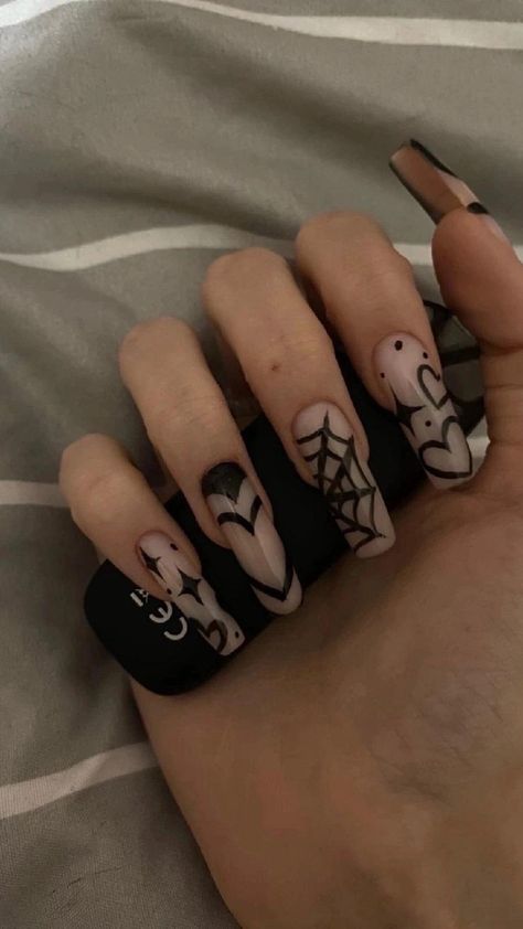 Paznokcie Hello Kitty, Black Acrylic Nails, Punk Nails, Gothic Nails, Edgy Nails, Goth Nails, Grunge Nails, Acrylic Nails Coffin Short, Girls Nails