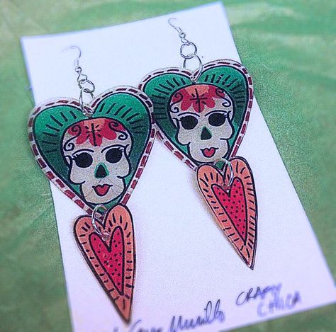 Sugar Skull Crafts, Shrinky Dink Art, Rockabilly Earrings, Shrink Plastic Earrings, Shrinky Dink Ideas, Shrinky Dink Earrings, Rough Gemstone Jewelry, Shrink Plastic Jewelry, Colorful Decorations