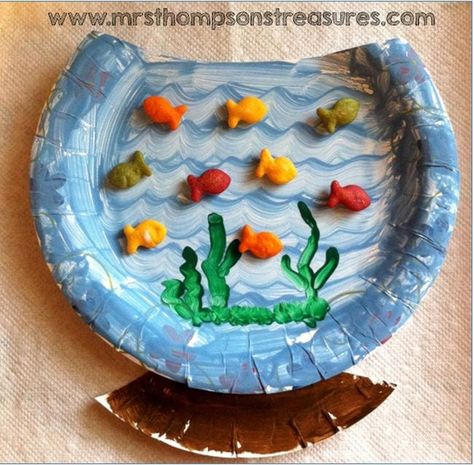 Fishbowl Craft, Silly Crafts, Dr Seuss Crafts, Seuss Crafts, Dr Seuss Week, Red Fish Blue Fish, Fish Crafts, Ocean Crafts, Paper Plate Crafts