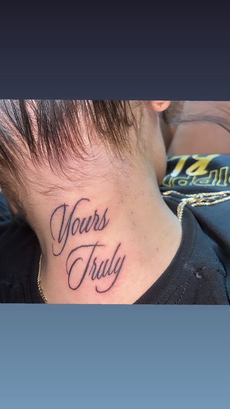 Yours Truly Tattoo, Women Neck Tattoo, Tattoo Sleeve Women, Tattoo Neck, Neck Tattoos Women, Back Of Shoulder Tattoo, Neck Tattoos, Tattoos Women, Girly Tattoos