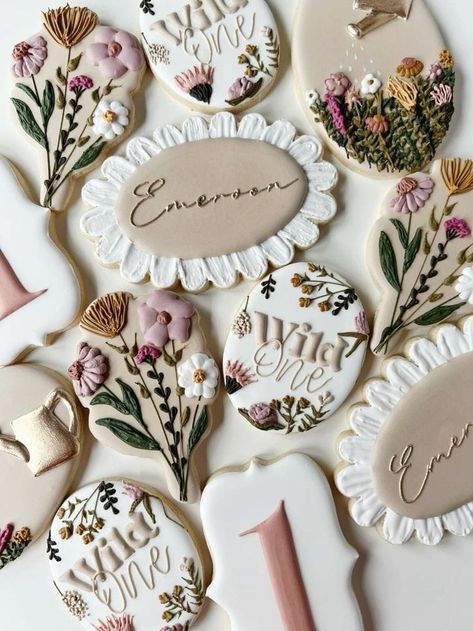 Wild Flower Cookies Baby, Wildflower Birthday Food, Wildflower 1st Birthday Cookies, Wildflower Cookies First Birthday, Floral First Birthday Cookies, Wildflower Birthday Cookies, Little Wildflower First Birthday, Wild Flower One Birthday Party, 1st Birthday Cookies Girl