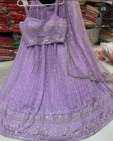 Indian Wedding Outfits Purple, Pastel Shades Lehenga Simple, Purpal Colour Dress, Lavender Dress Indian, Lilac Lengha, Lavender Indian Outfit, Lavender Lengha, Pastel Lavender Lehenga, Purple Indian Dress