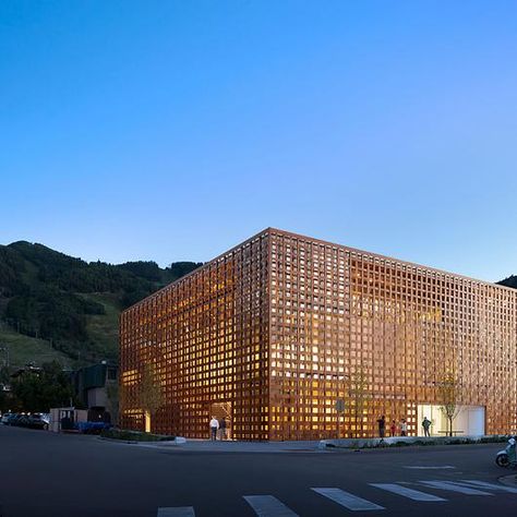 Image 1 of 11 from gallery of NATURCLAD - W Wood Facade in the Aspen Art Museum | PARKLEX PRODEMA. Woven Wood Panels | Naturclad-W John Pawson Architect, Building Videos, Solar Shading, Aspen Art Museum, Aspen Art, Wood Facade, Wooden Facade, Shigeru Ban, Steven Holl