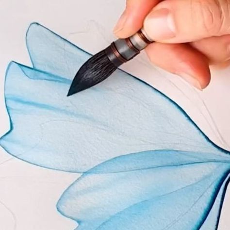 WATERCOLOR DAILY ⭐ online art gallery on Instagram: "Transparent watercolor flower by @akvarell_design 🩵" Transparent Watercolor Flowers, Transparent Watercolor, Art Tutorials Watercolor, Transparent Flowers, Art Attack, Watercolor Flower Art, Color Painting, Watercolour Art, December 8