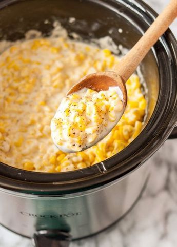 How To Make Slow Cooker Creamed Corn. This classic southern side dish recipe is great if you need ideas for dinners and meals with the family! Cook it in your crock pot or crockpot. You'll need canned, fresh, or frozen corn kernels, milk, butter, and cream cheese. A true dump and go recipe. Cream Corn Crockpot, Cooking Sweet Corn, Crock Pot Corn, Slow Cooker Creamed Corn, Cream Cheese Corn, Creamed Corn Recipes, Cream Corn, Cheesy Corn, Salad Avocado