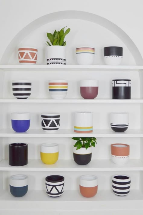 Common House Studio - Lightweight, Hand Painted Planters shared by Shop Local CANADA. Common House Studio specializes in ultra lightweight planters, that are painted by hand. With more than 30 painted plant pots to choose from, their collection of modern home decor designs and on trend colours are sure to add flair to any space or home. | modern home interior design | modern home ideas | Canadian home decor #decor #madeincanada #planters Plant Potting Ideas, Plant Pots Painting, Pots Painting Ideas, Plant Pots Ideas, Wallpaper Plants Aesthetic, Plant Pot Painting Ideas, Pot Photography, Plant Pot Designs, Plant Pot Painting