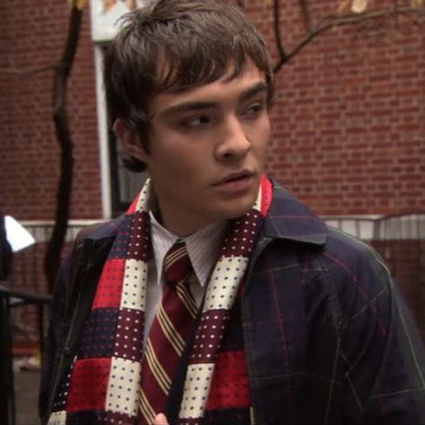 Chuck Bass Pictures, Chuck Bass Season 1, Chuck Bass Icon, Chuck Bass Style, Chuck Bass Aesthetic, Chuck Gossip Girl, Jack Bass, Gossip Girl Season 1, Blair And Serena