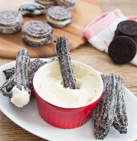 Oreo Churros | Kirbie's Cravings | A San Diego food & travel blog Churros Recipes, Churros Dessert, Oreo Churros, Homemade Churros Recipe, Oreo Truffles Recipe, Taco Mexican, Homemade Churros, Oreo Desserts, Churros Recipe