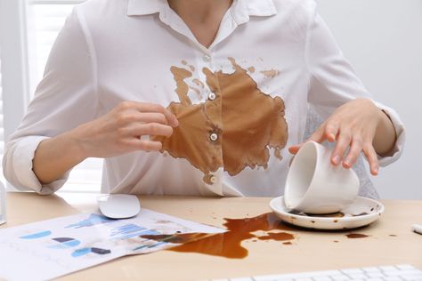 How To Get Coffee Stains Out Of Clothes Remove Makeup Stains, Coffee Stain Removal, Stain Clothes, Breakfast Party Foods, All Natural Cleaners, Easy Dinner Casseroles, Powder Laundry Detergent, Coffee Stain, Stain On Clothes