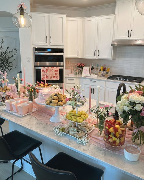 had the sweetest bridal shower brunch over the weekend 👰🏻‍♀️💐💍🎀🥂🍾 my mom and aunt really helped bring my Pinterest board to life and it turned out so beautifully! I linked everything over on my Bridal Shower highlight💞 Coffee cart: @lunaespressocart Cake: @bellaabakesss Dress: @lpa Bow heels: @jewelbadgleymischka Bride sweats: @sixstories #2024bride #bridalshowerideas #coquette #bridalshower #bridevibes #bridalinspiration #bridalshowerfun #bridegoals #bridalshowertheme #bridalstyle #bri... Bridal Brunch At Home, Backyard Bridal Shower Brunch, Brunch And Bubbly Decor, Bridal Brunch Decorations Table, Bridal Shower Set Up Ideas Food Tables, Aesthetic Bridal Shower Ideas, Bridal Shower High Tea Ideas, Pj Bridal Shower Ideas, Bridesmaid Proposal Brunch Decorations