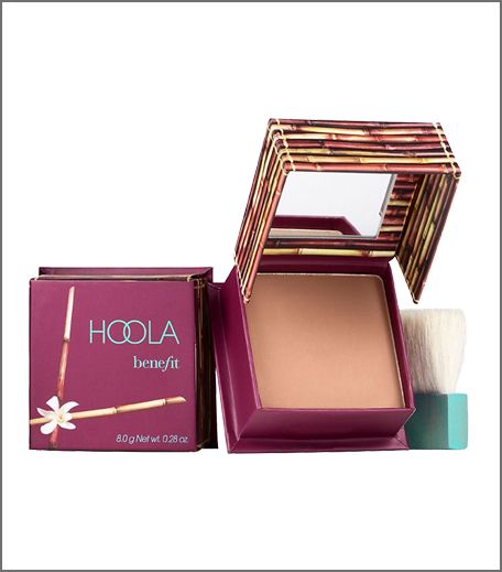 The+5+Best+Bronzers+For+Indian+Skin+Tone+To+Get+Your+Hands+On+RN! Benefit Hoola Bronzer, Hourglass Makeup, Best Bronzer, Benefit Hoola, Natural Bristle Brush, Hoola Bronzer, Benefit Makeup, Matte Bronzer, Makeup Mistakes