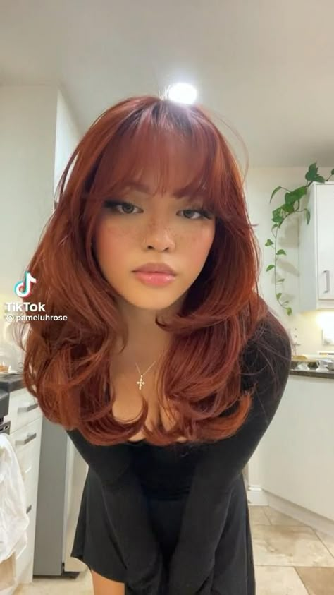 Red Hair Inspo, Shaggy Haircuts, Ginger Hair Color, Hairstyles For Layered Hair, Hair Color Auburn, Hair Stylies, روتين العناية بالبشرة, Haircuts Straight Hair, Haircuts For Medium Hair