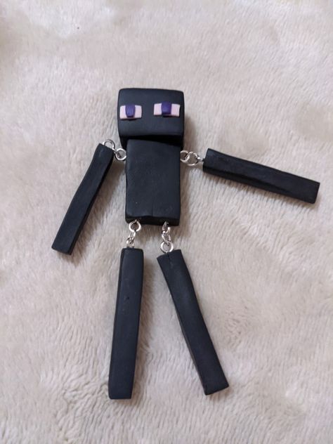 Minecraft Clay Ideas, Minecraft Clay Charms, Minecraft Polymer Clay, Clay Minecraft, Minecraft Jewelry, Pins Brawl Stars, Binding Of Isaac, The Binding Of Isaac, Clay Arts