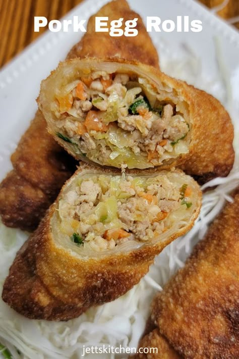 Homemade Pork Egg Rolls - Jett's Kitchen Pork Egg Roll Recipes, Peanut Butter Egg, Chinese Egg Rolls, Egg Roll Recipe, Egg Roll Filling, Homemade Egg Rolls, Pork Egg Rolls, Homemade Chinese Food, Homemade Chinese