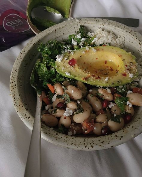 Vegan Bowl Aesthetic, Nourish Bowl Aesthetic, Beans Aesthetic, Aesthetic Bowls, Bean Bowl, Bowl Aesthetic, Nourish Bowls, Endo Diet, Nourish Bowl