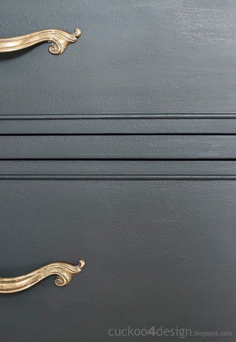 French Provincial Annie Sloan Graphite Dresser | Cuckoo4Design Hallway Dresser, Annie Sloan Chalk Paint Graphite, Grey Bedroom Paint, Graphite Chalk Paint, Grey Painted Furniture, Annie Sloan Chalk Paint Colors, Budget Diy Home Decor, Annie Sloan Graphite, Annie Sloan Painted Furniture