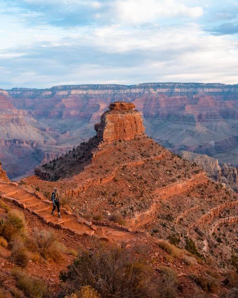 How To Hike South Kaibab, Phantom Ranch, & Bright Angel In One Day - Karabou Adventures Grand Canyon Hiking, Bright Angel Trail, Indian Garden, Great American Road Trip, Water Station, American Road, American Road Trip, Northern Arizona, Suspension Bridge