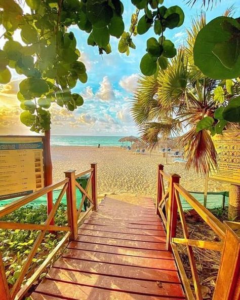 Varadero, Cuba Varadero Beach, Travel To Cuba, Varadero Cuba, Caribbean Queen, Varadero, Cuba Travel, Travel Goals, Latin America, Places Around The World