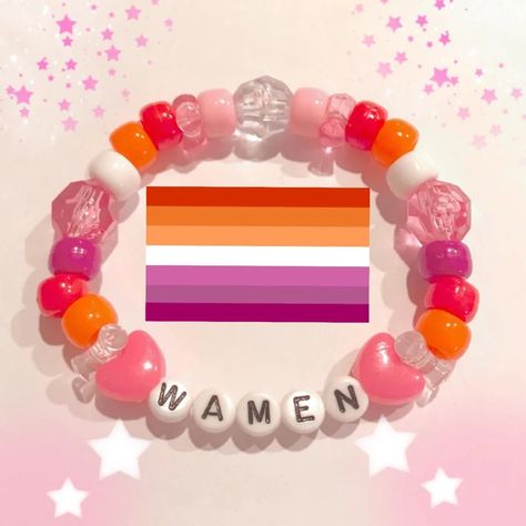 Lgbtq Bracelet Beads, Lesbian Beaded Bracelet, Lesbian Kandi Bracelet, Kandi Bracelet Ideas, Pulseras Kandi, Kandi Cuff Patterns, Diy Kandi Bracelets, Pony Bead Bracelets, Kandi Inspo