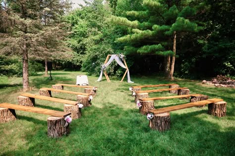 Tree Stump Benches Wedding, Wooden Log Benches Outdoor, Log Wedding Benches, Stump Seating Wedding, Cheap Seating For Outdoor Wedding, Wooded Backyard Wedding, Rustic Wedding Benches, Wooden Bench Wedding Seating, Boho Wedding Ceremony Seating