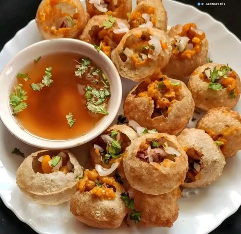 Pani Puri Photography, Pani Puri Snap, Pani Puri Aesthetic, Pani Puri Stall, Stall Aesthetic, Pani Puri Water, Paani Puri, Steam Chicken, Pani Puri Recipe