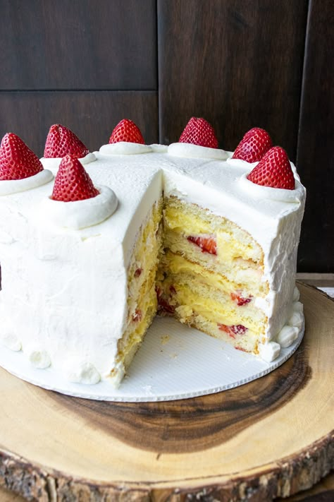 Italian Cakes Birthday, Strawberry Cassata Cake Recipes, Italian Cassata Cake, Strawberry Casada Cake, Sicilian Cassata Cake, Casata Cake Recipe, Cleveland Cassata Cake Recipe, Strawberry Cassata Cake, Casada Cake